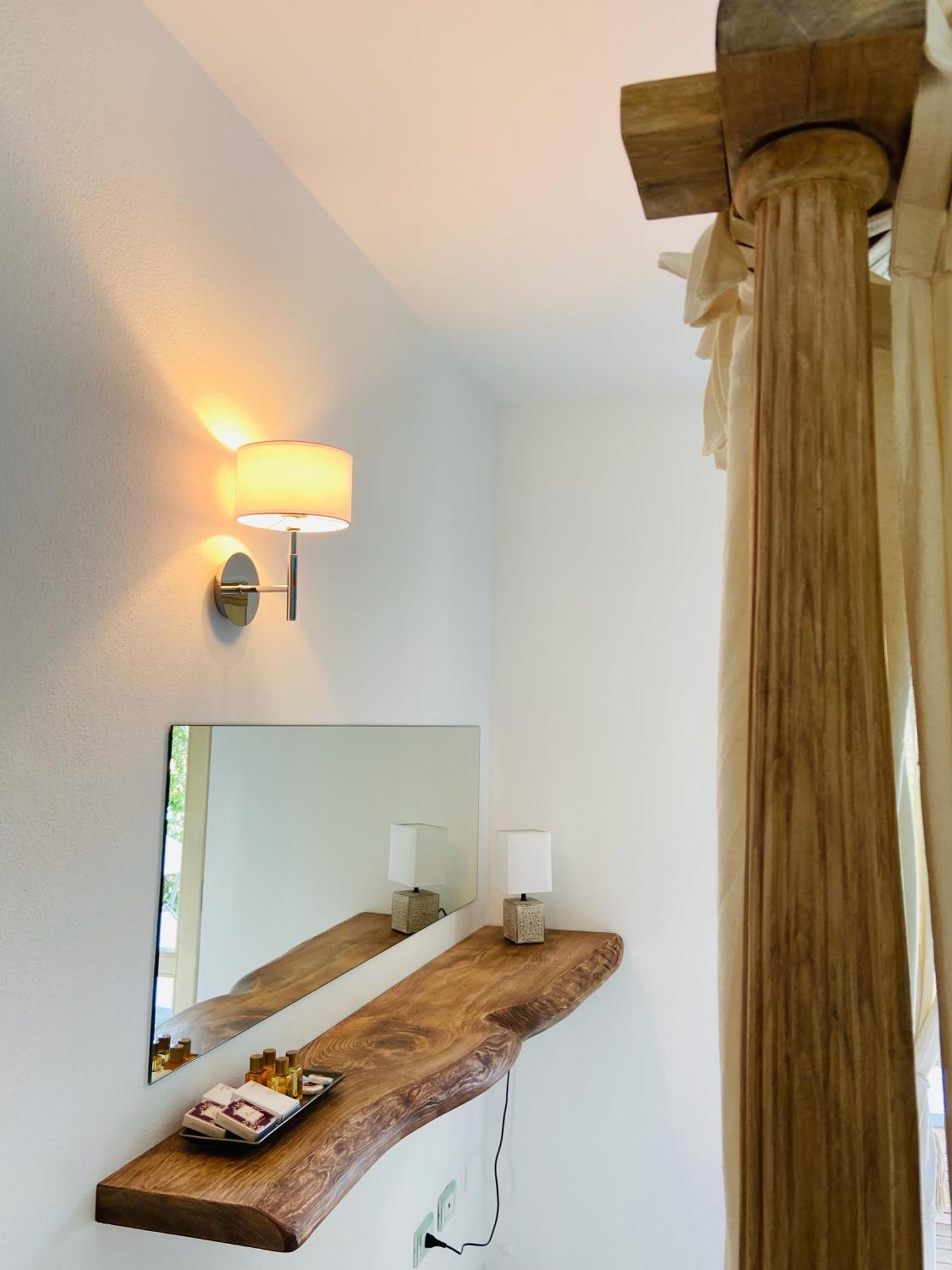 Lotus Wellness Apartment - Resort Ginestre - Palau - Sardinia Eksteriør bilde